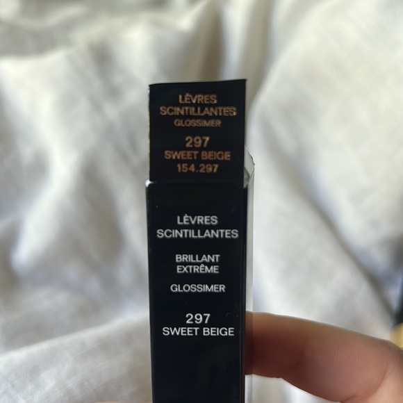 Chanel Glossimer in 297 Sweet Beige - Picture 3 of 6